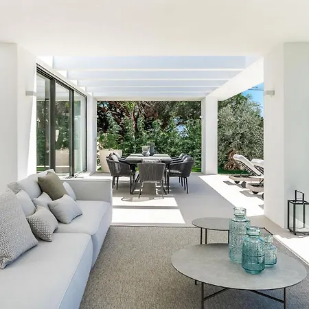 Exclusiva Con Piscina Privada Climatizada ヴィラ